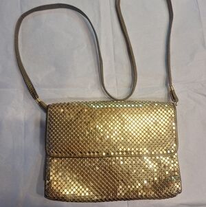 Elegant Gold Sequin Clutch